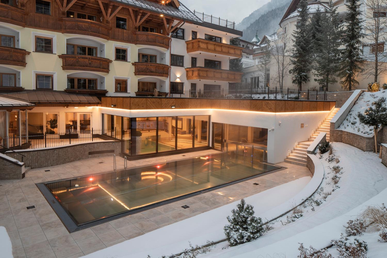 Exterior & Views 2, Superior Hotel Post Ischgl, Landeck