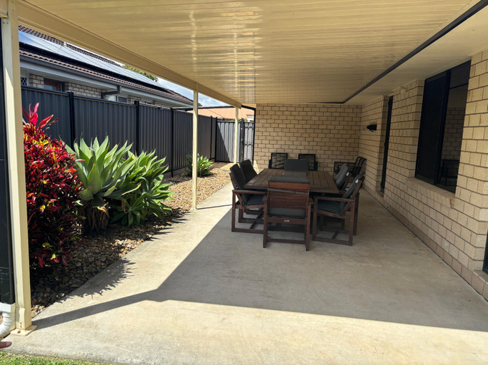 Balcony/terrace 5, Family retreat in Caboolture big house, Caboolture  - Central