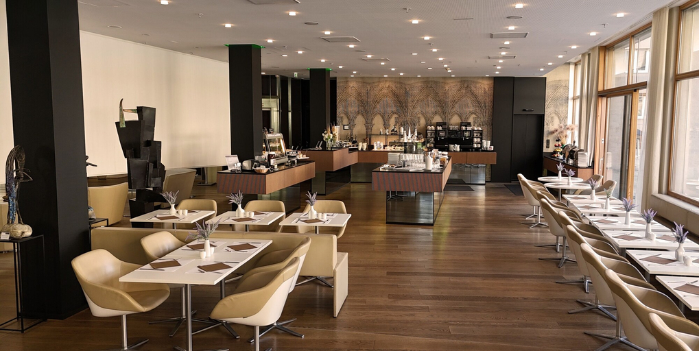 Others 5, Hotel am Domplatz, Linz