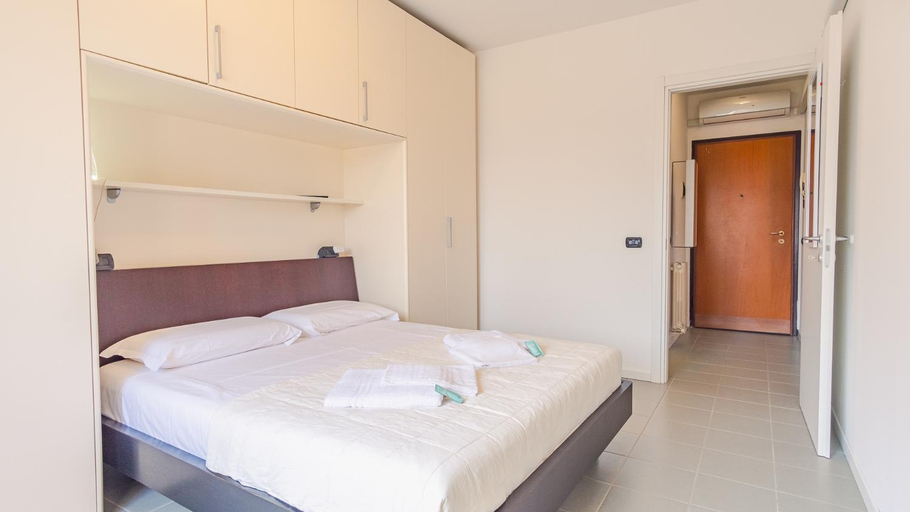 Others 5, Fior di Loto - Italian Homing, Brescia