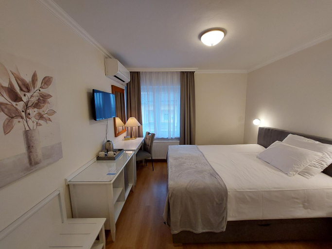 Bedroom 3, Sport Manca Garni Hotel, Radovljica