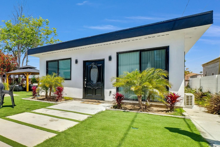 Others 5, Luxury 2 bedroom villa, Orange