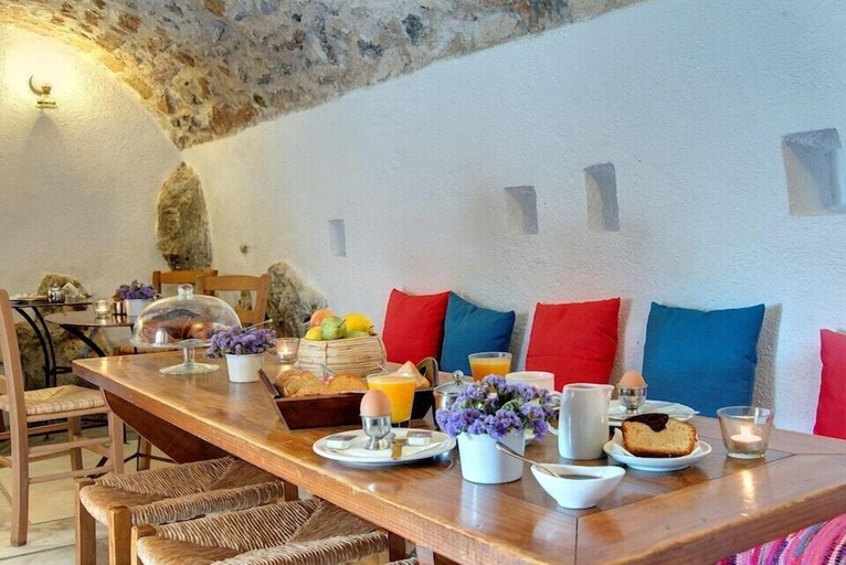 Food & Drinks 5, Malvasia Traditional Hotel, Peloponnese