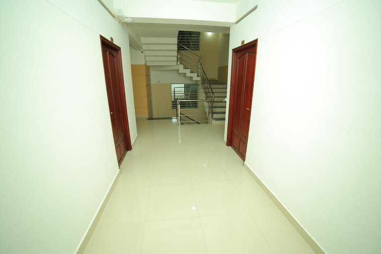 Others 5, Hotel Falcon, Thiruvananthapuram