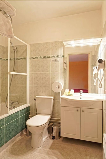 Bathroom 3, Logis Des Trois Maures, Saône-et-Loire