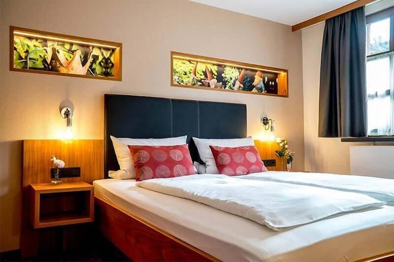 Bedroom 2, Gasthaus Zur Krone, Miltenberg