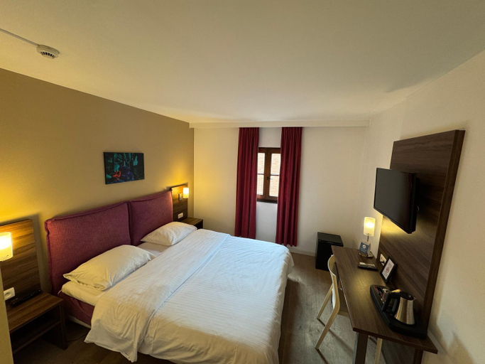 Bedroom 3, Eden Hotel by Trip inn, Antwerpen