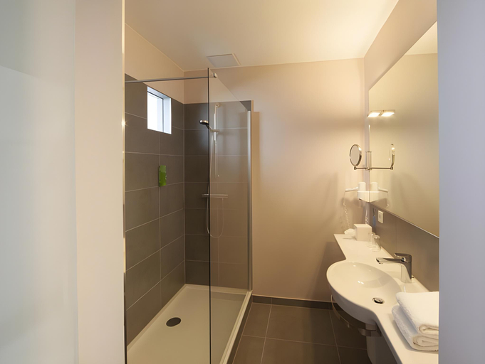 Bathroom 4, Buchnas Landhotel Saarschleife, Merzig-Wadern