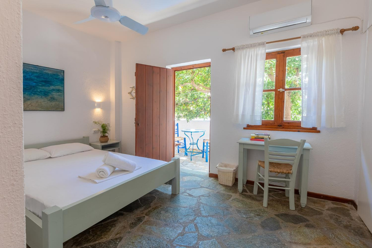 Bedroom 3, Alkyoni Forest Rooms, Attica