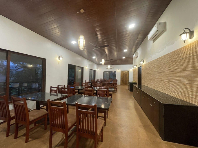 Food & Drinks 4, Waves and Vibes Resort, Pune