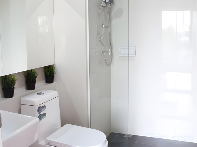 Bathroom 5, Bangkok Boutique Hotel Future Park Rangsit, Thanyaburi