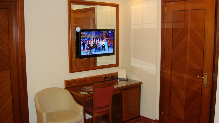 Bedroom 3, Albergo Corona, Verbano-Cusio-Ossola