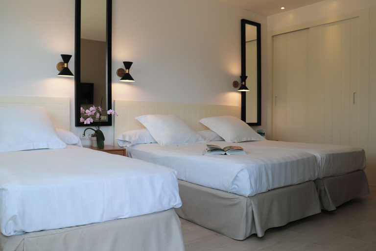 Bedroom 3, Hotel Almirante, Alicante