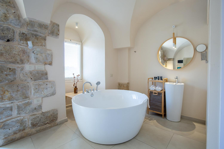 Bathroom 4, Lifta Boutique Hotel & Spa