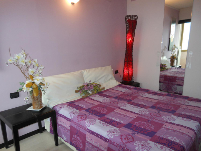 Bedroom 2, Motel Monterosa, Verbano-Cusio-Ossola