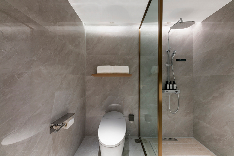 Bathroom, Madison Hotel Zhengzhou International Exhibition Center, Zhengzhou