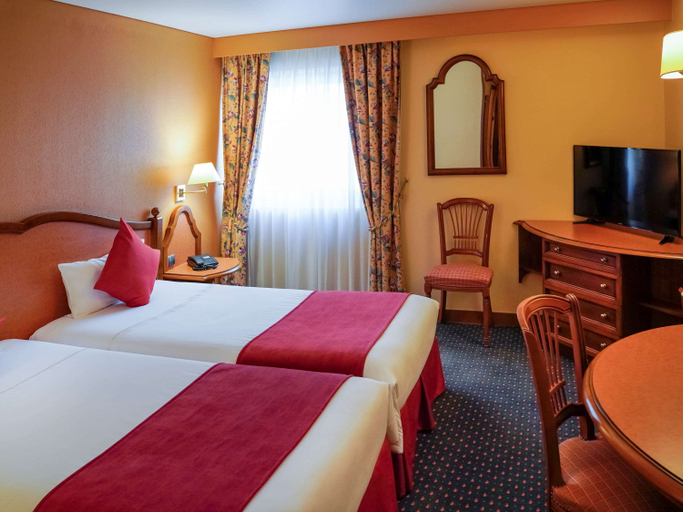Bedroom 5, Mercure Andorra Hotel