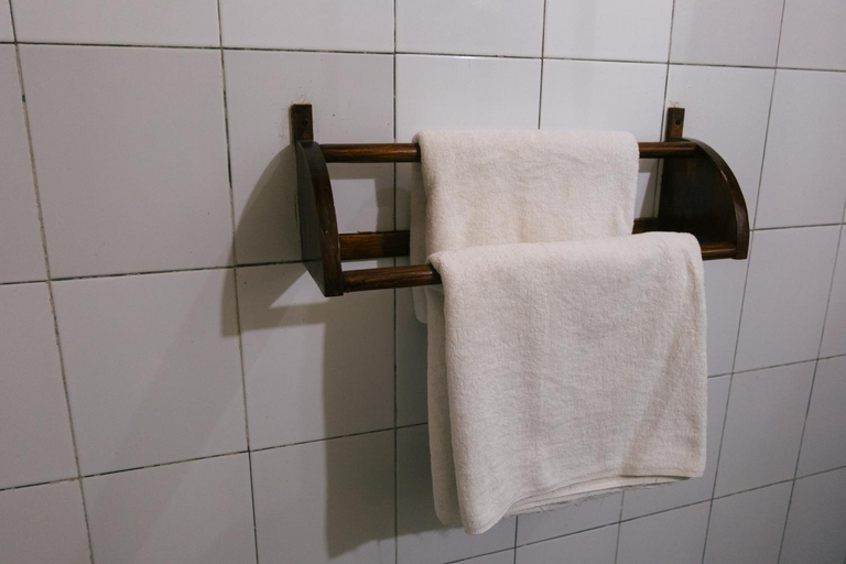 Bathroom 5, New Starlight Hotel, Buleleng