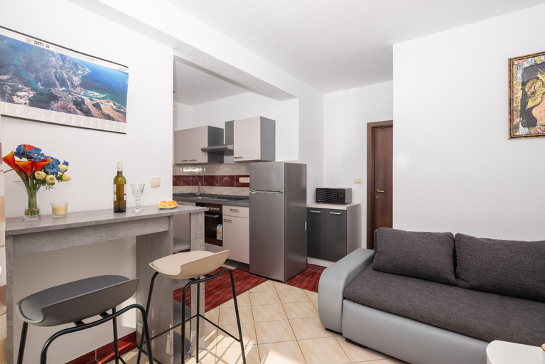 Others 5, Seaview Apartments, Omiš