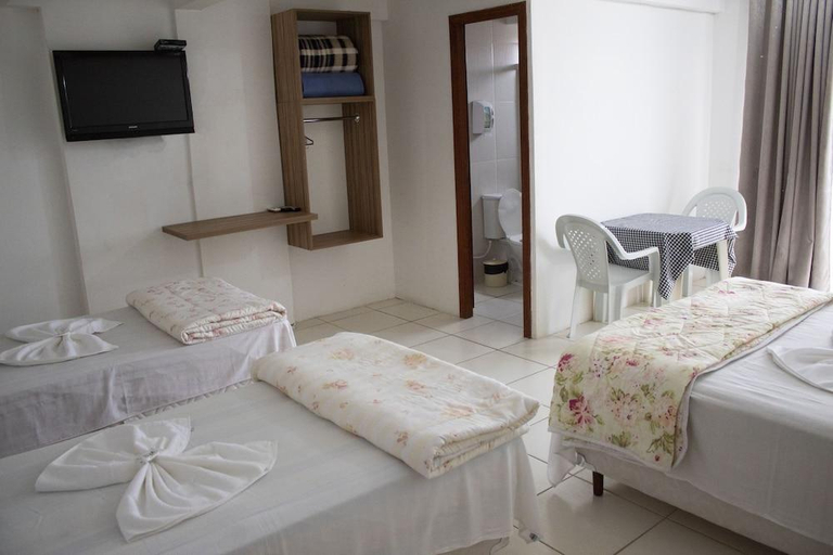 Bedroom 2, Praia Comprida Hotel, São José