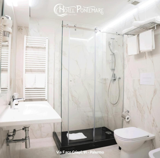 Bathroom 4, Hotel Pontemare, Palermo