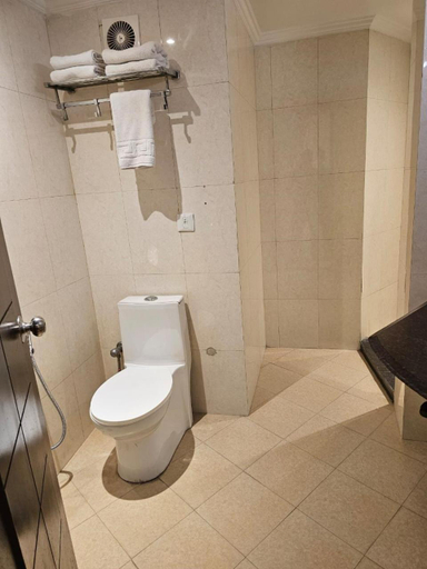 Bathroom, Saptagiri, Delhi