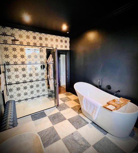 Bathroom 3, Apartment At Llanerchydol Hall, Powys