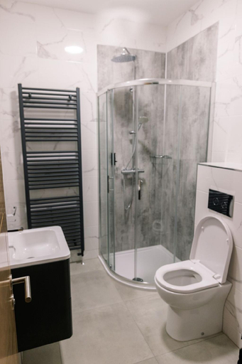 Bathroom 3, River Walk Apartments, Derry and Strabane