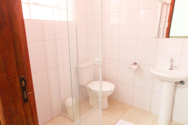 Bathroom 5, Hotel Perez, Pouso Alegre