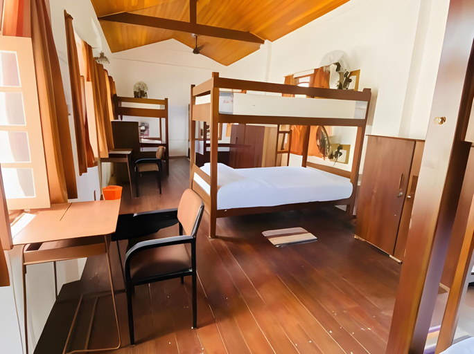 Bedroom 2, Tanty's Hostel, Galle Four Gravets