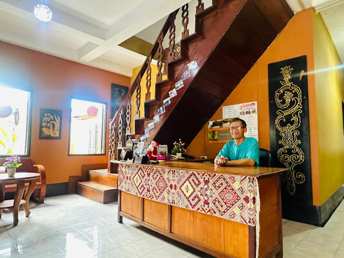 Reception 2, Bounchaleurn Guest House, Luang Prabang