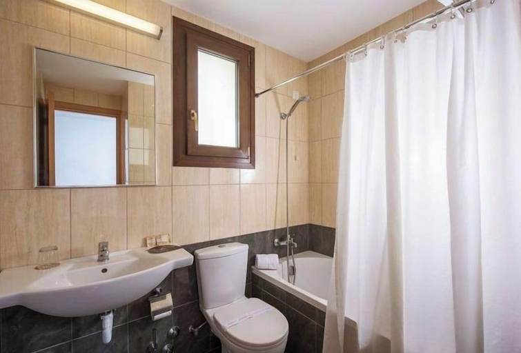 Bathroom 5, Hersonissos Village Hotel & Bungalows, Crete