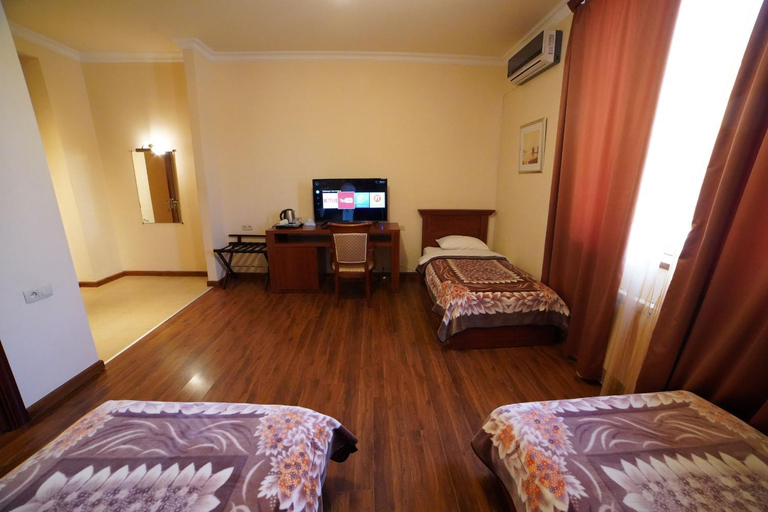 Bedroom 3, Syunik Hotel