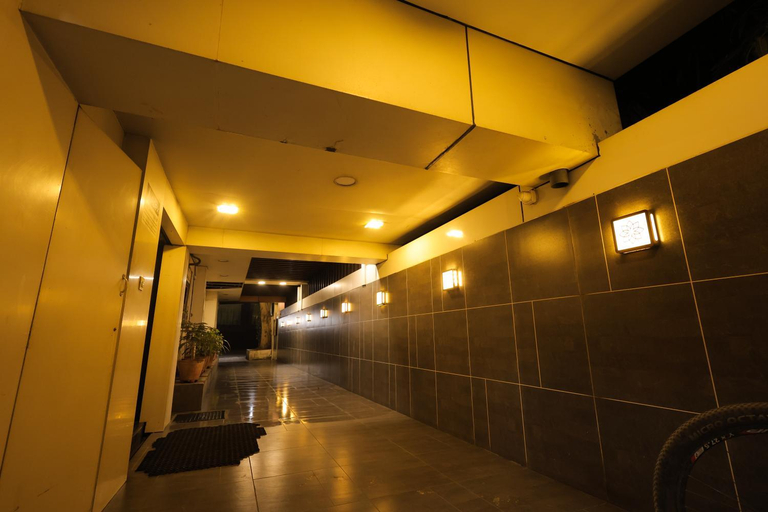 Others 3, Hotel New Apex locals and UMC not allowed, Bharuch