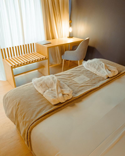 Bedroom 3, Quinta do Pedregal Hotel & Spa, Vila Nova de Gaia