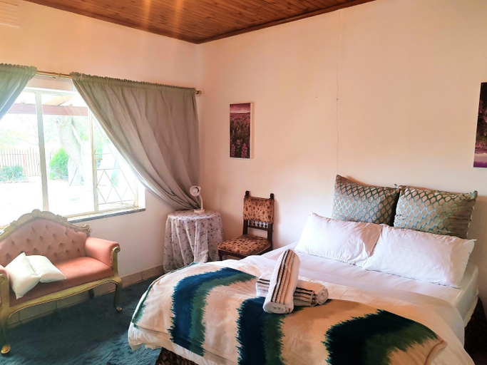 Bedroom 3, Sun and Stars, Ekurhuleni