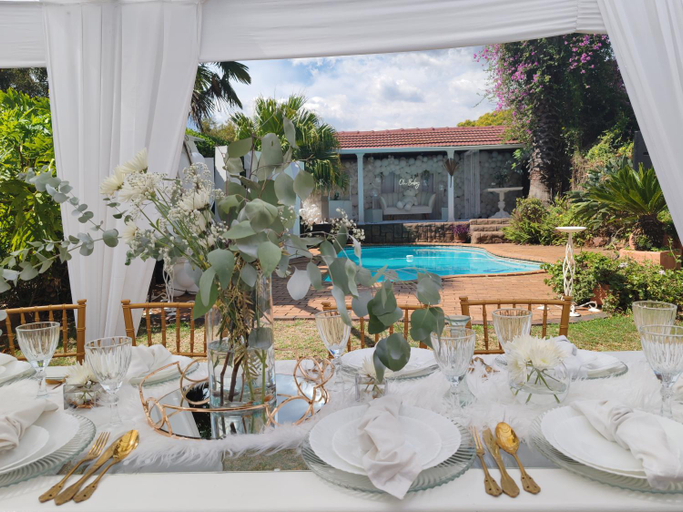 Food & Drinks 5, Sun and Stars, Ekurhuleni