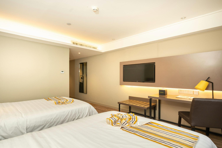 Bedroom 2, Home Inn Plus (Kunming Nanping Pedestrian Street Golden Eagle Plaza), Kunming