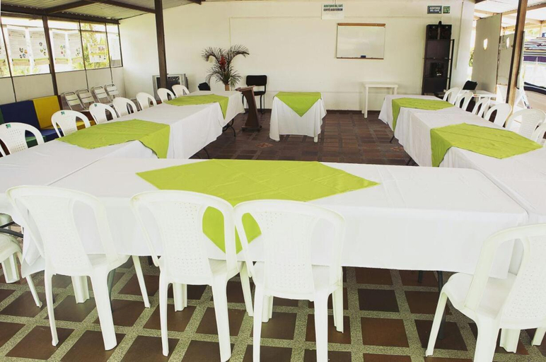 Food & Drinks 4, Palestina Ecohotel, Palestina