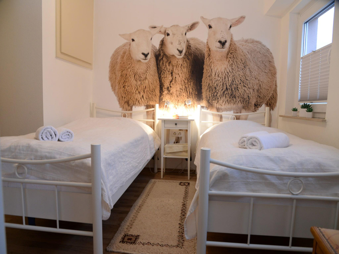 Bedroom 3, Ferienwohnung mit Sauna, Höxter