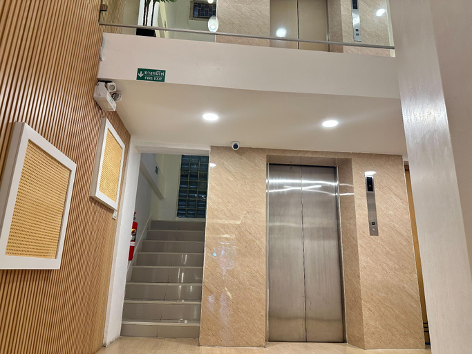 Public Area 2, Winston Hotel, Wattana