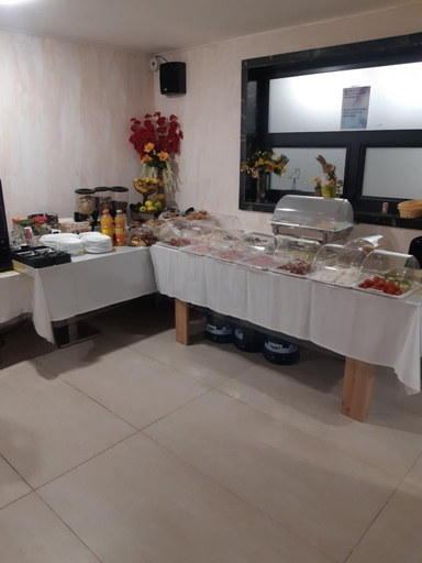 Food & Drinks 5, Hotel Boutique 5, Stolichna