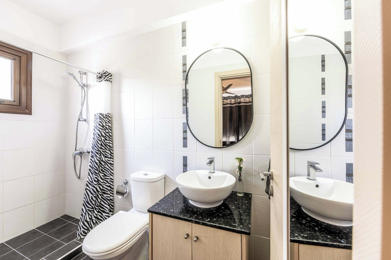 Bathroom 4, Villa Cleco