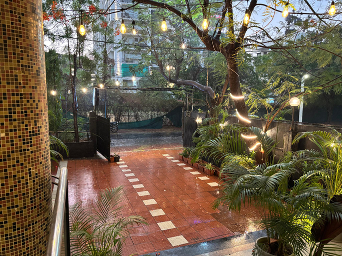 Others 5, Hotel Paradise, Indore