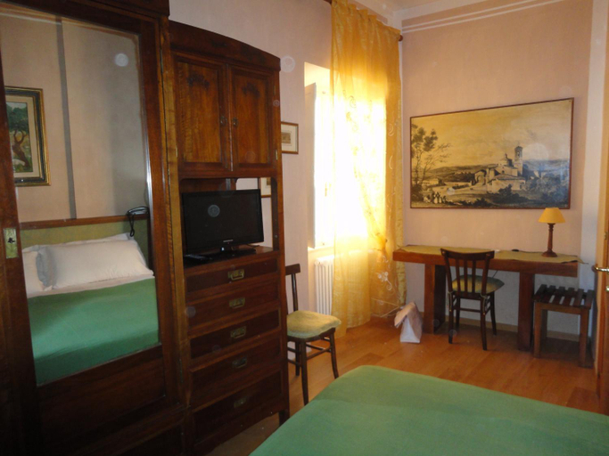 Others 4, Hotel Morlacchi, Perugia