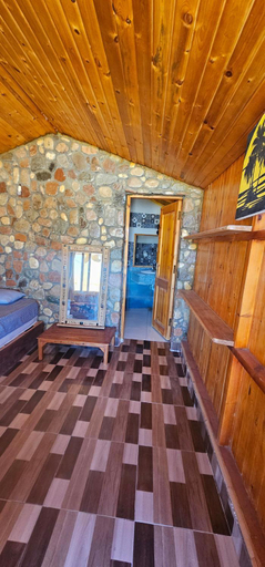 Others 4, Eden camp, Nuweiba'