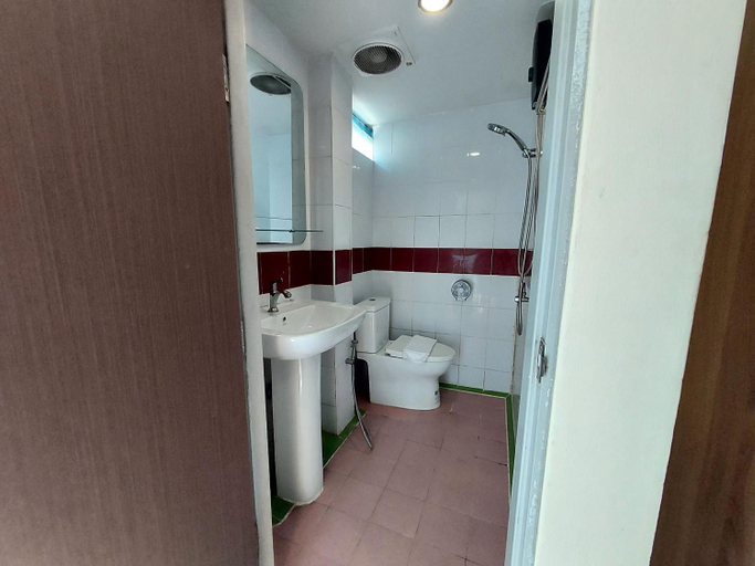 Bathroom 3, Rustic Comfort Zone, Pattaya
