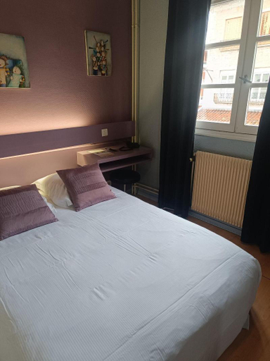Bedroom 2, La Route des Vins, Rhône