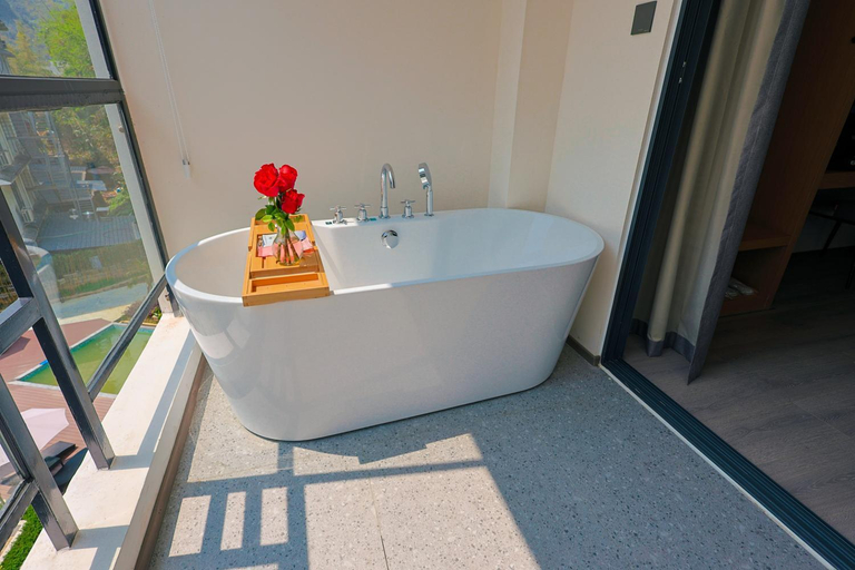 Bathroom 5, Yangshuo-Greenery Retreat, Guilin