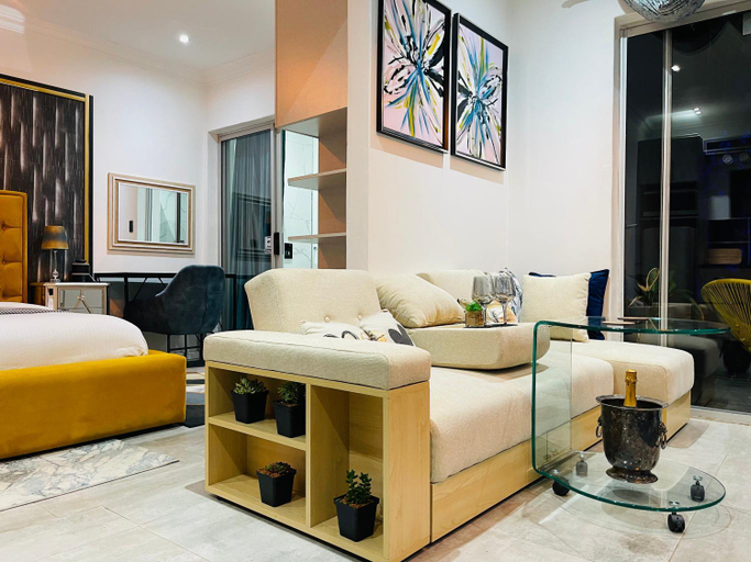Bedroom 2, 24 On Basil Boutique Luxury hotel, City of Johannesburg